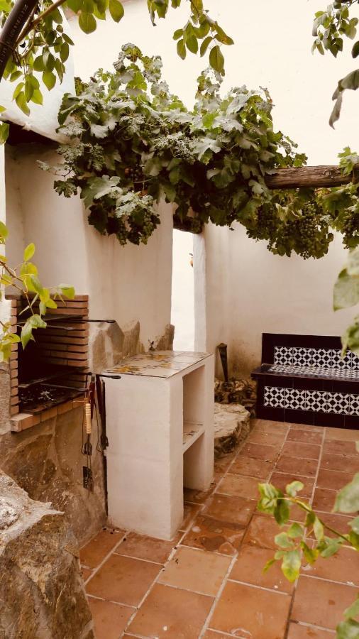Cortijo Paraiso Charcon Higuera Exteriör bild