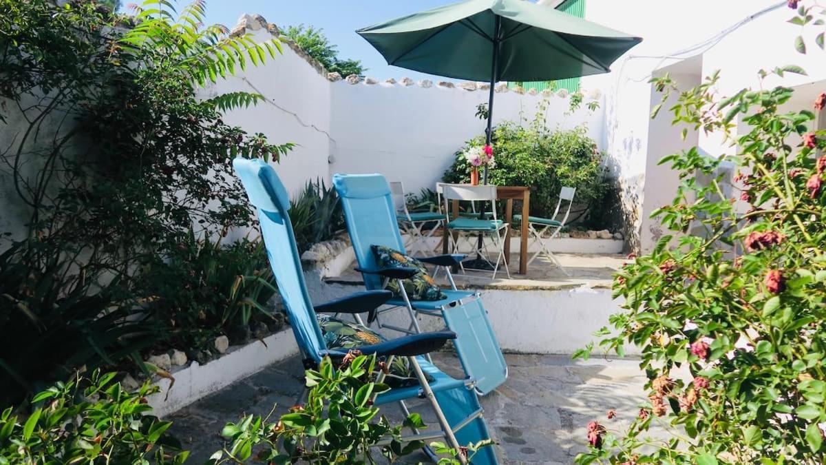 Cortijo Paraiso Charcon Higuera Exteriör bild