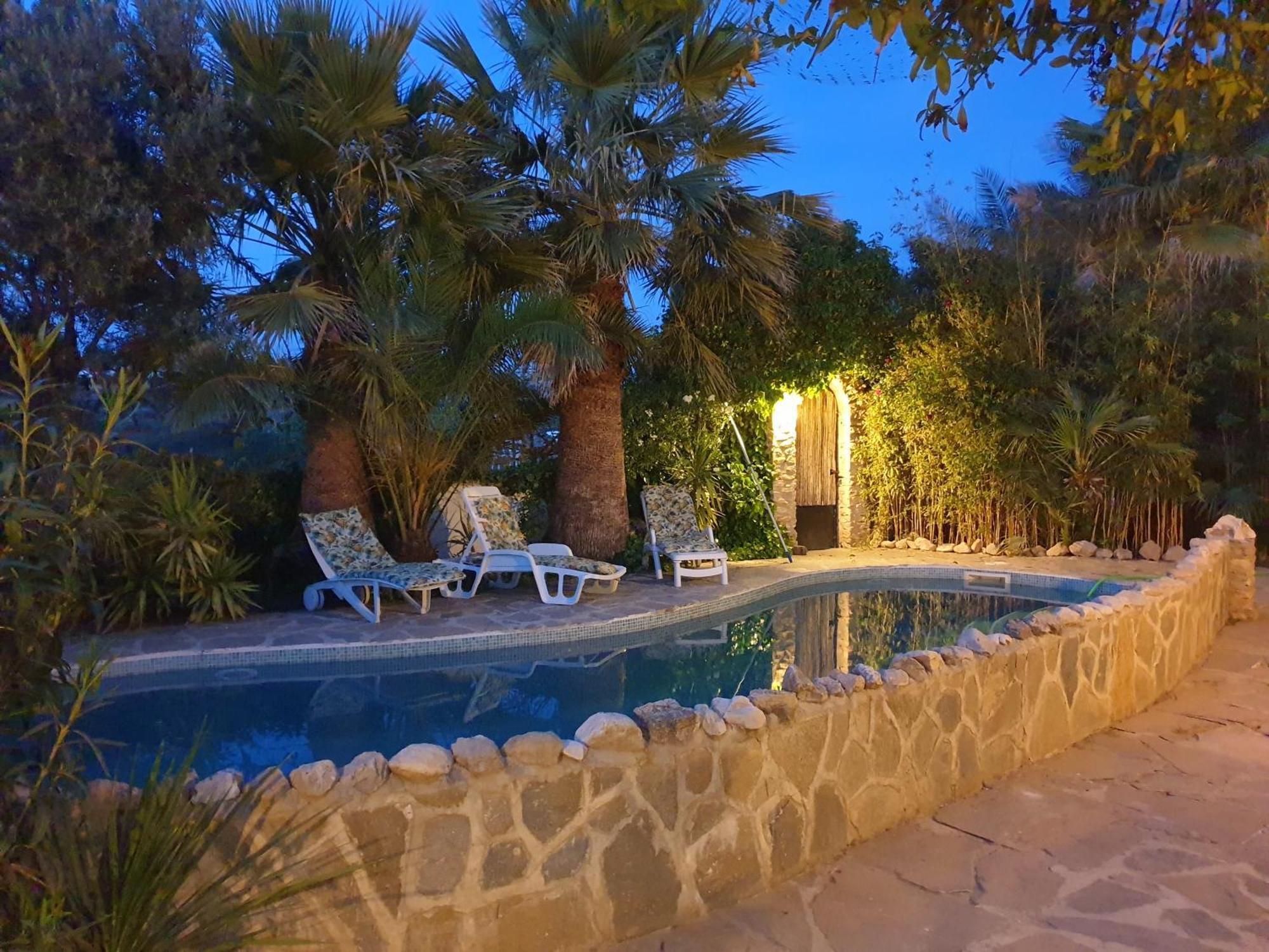 Cortijo Paraiso Charcon Higuera Rum bild