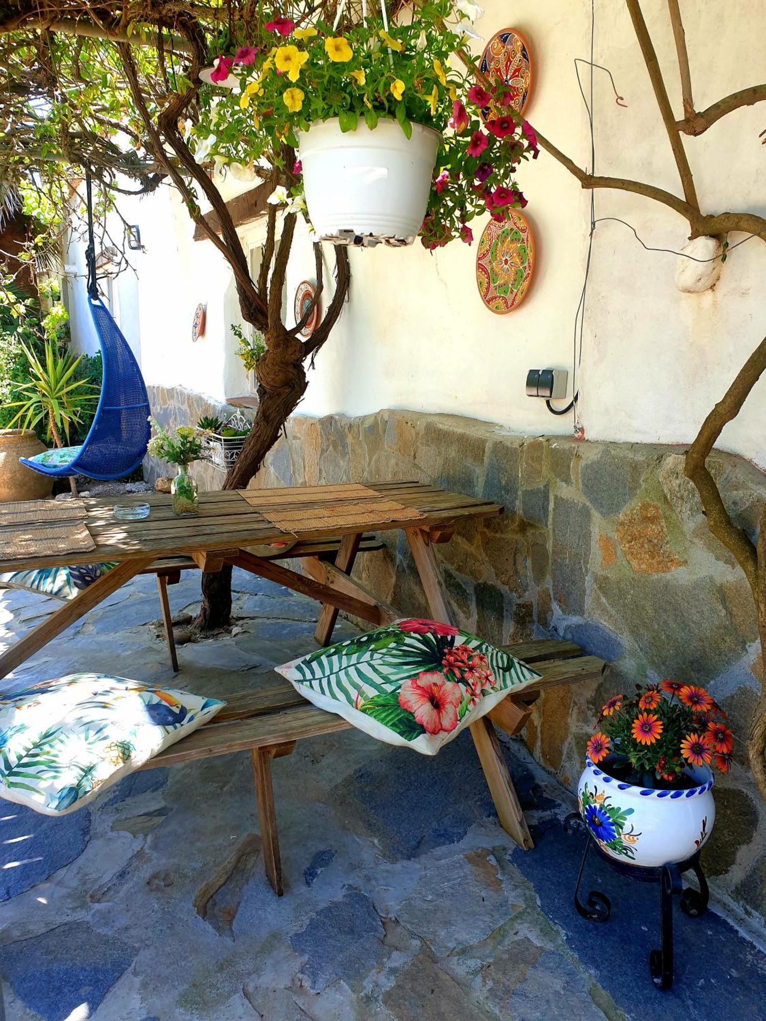 Cortijo Paraiso Charcon Higuera Rum bild